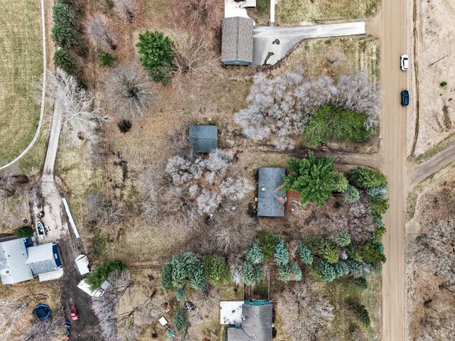 4056 Eaken Avenue SE, Delano, MN 55328