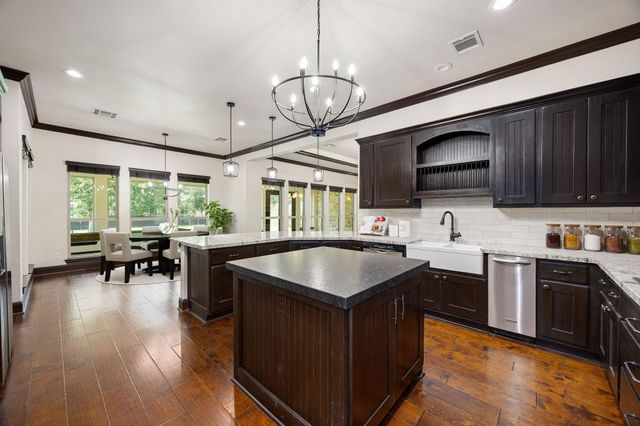 8989 Stone Oak Drive, Montgomery, TX 77316