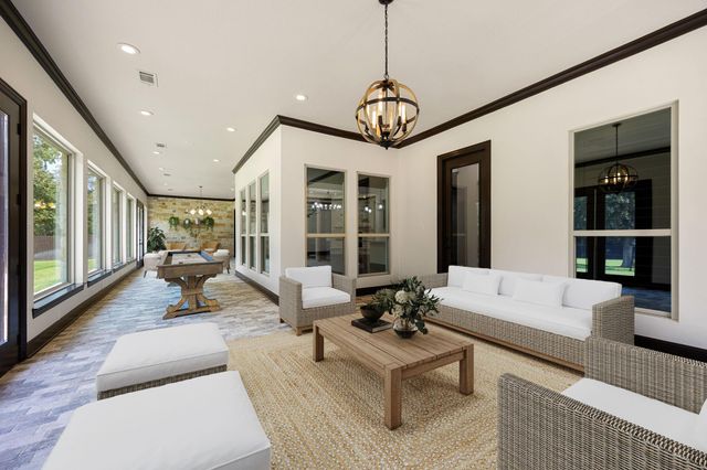 8989 Stone Oak Drive, Montgomery, TX 77316