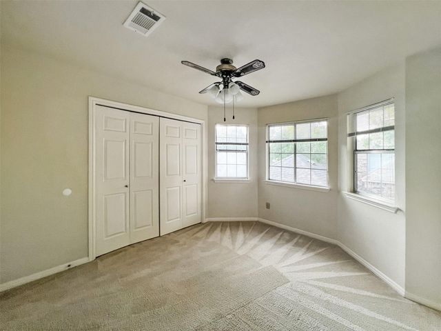6204 Old Harbor LN, Austin, TX 78739
