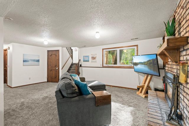 11547 Flintwood Street NW, Coon Rapids, MN 55448
