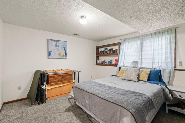 11547 Flintwood Street NW, Coon Rapids, MN 55448