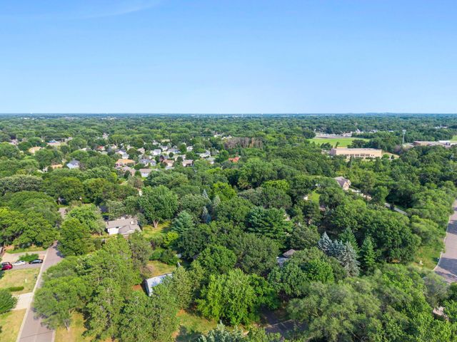 11547 Flintwood Street NW, Coon Rapids, MN 55448