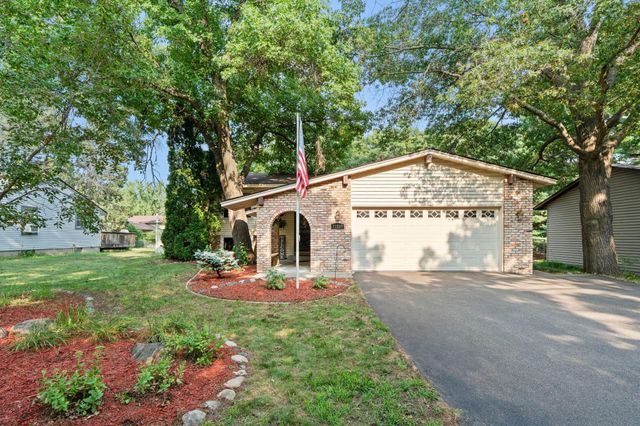 11547 Flintwood Street NW, Coon Rapids, MN 55448
