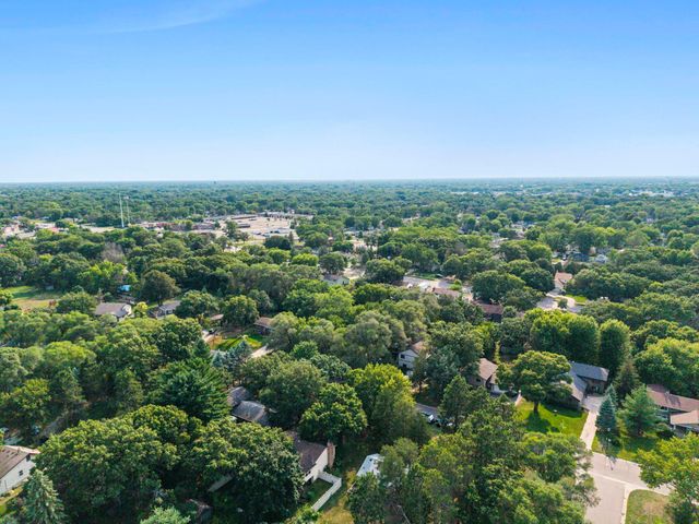 11547 Flintwood Street NW, Coon Rapids, MN 55448
