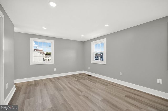1800 FORT PULASKI CT, Dumfries, VA 22026