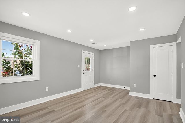 1800 FORT PULASKI CT, Dumfries, VA 22026