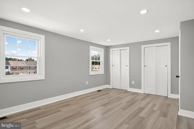 1800 FORT PULASKI CT, Dumfries, VA 22026