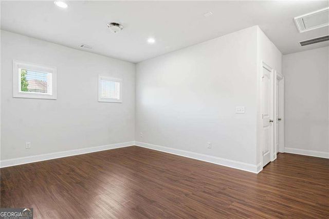 5440 Mirror Lake Drive, Cumming, GA 30028