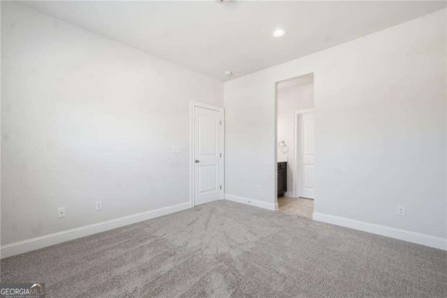 5440 Mirror Lake Drive, Cumming, GA 30028