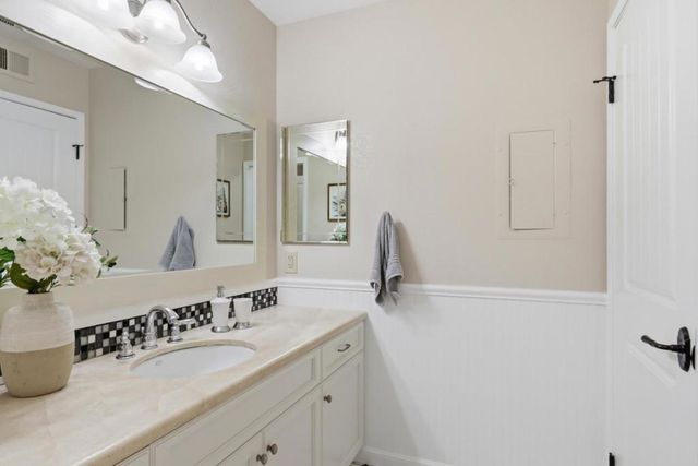 49 Showers Drive E245, Mountain View, CA 94040