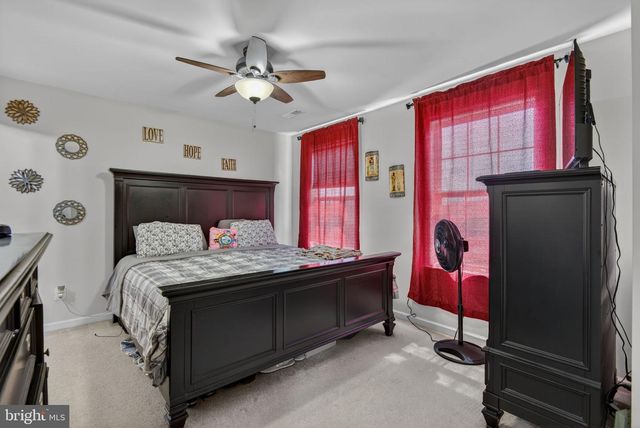 9 SALVATORE CT, Lancaster, PA 17603