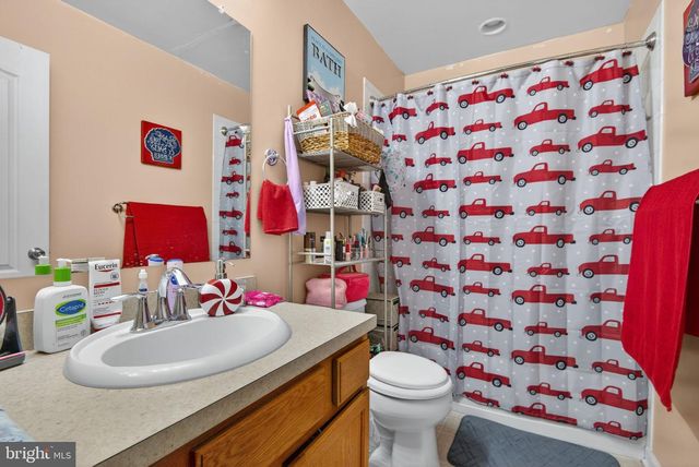 9 SALVATORE CT, Lancaster, PA 17603
