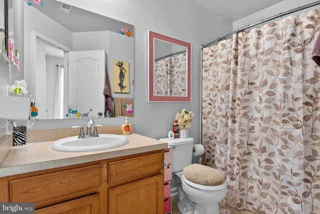 9 SALVATORE CT, Lancaster, PA 17603