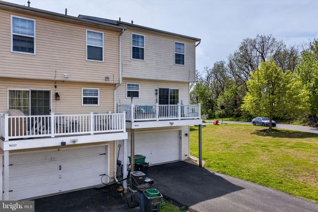 9 SALVATORE CT, Lancaster, PA 17603