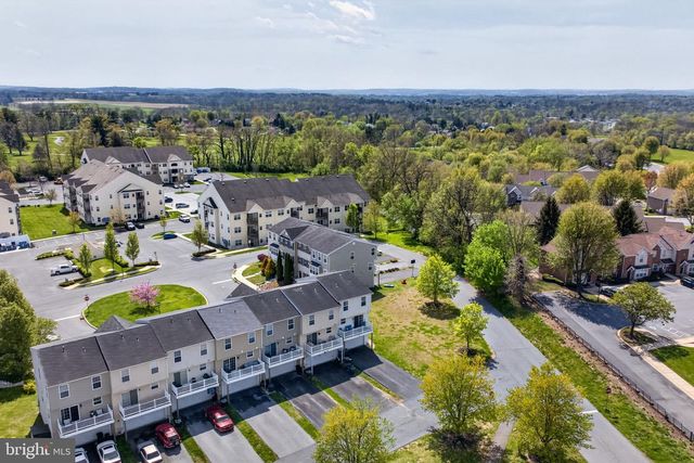 9 SALVATORE CT, Lancaster, PA 17603