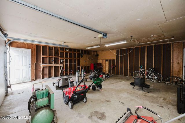 2623 W Laskey Road, Toledo, OH 43613