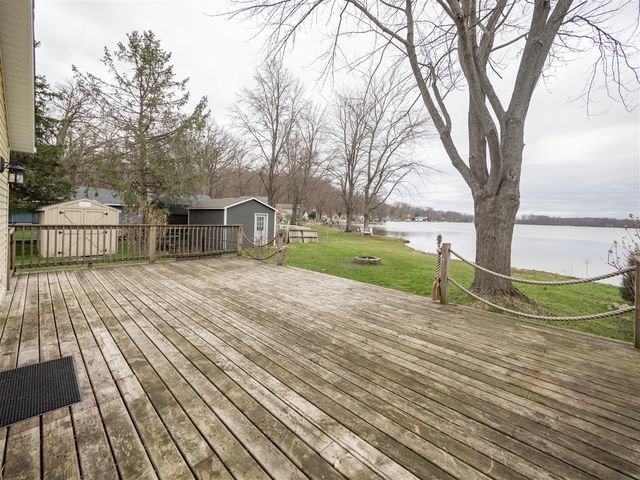 3053 E Baseline Road, Gobles, MI 49055