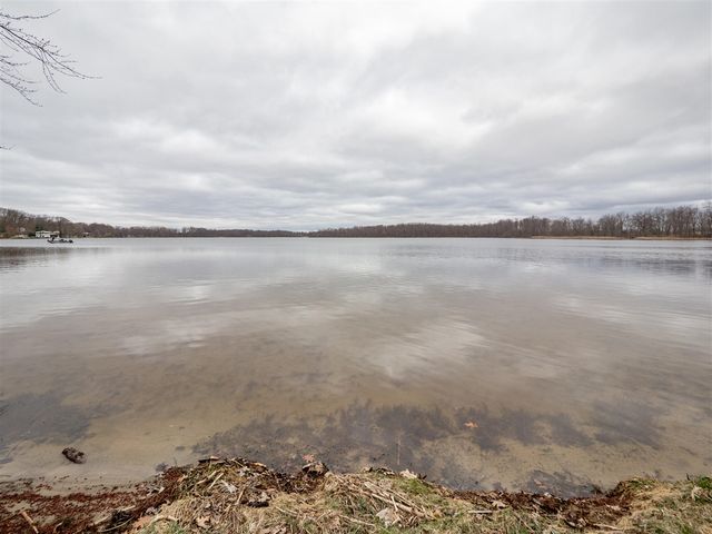 3053 E Baseline Road, Gobles, MI 49055