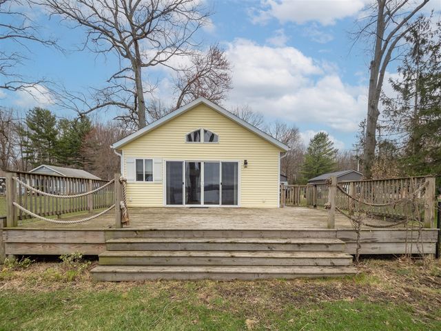 3053 E Baseline Road, Gobles, MI 49055