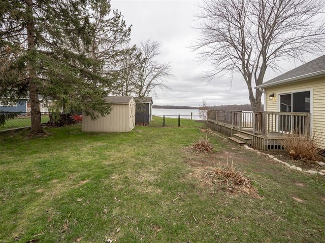 3053 E Baseline Road, Gobles, MI 49055