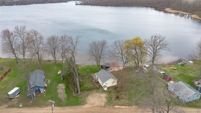 3053 E Baseline Road, Gobles, MI 49055