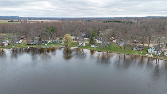 3053 E Baseline Road, Gobles, MI 49055