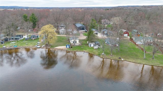 3053 E Baseline Road, Gobles, MI 49055