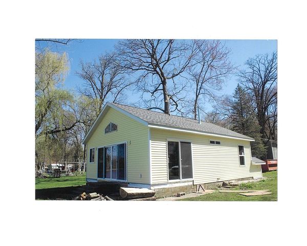 3053 E Baseline Road, Gobles, MI 49055