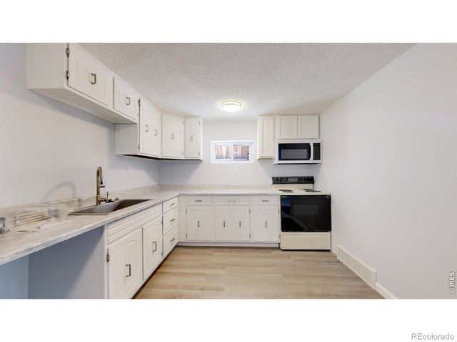 2716 9th Avenue, Greeley, CO 80631