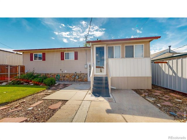 2716 9th Avenue, Greeley, CO 80631