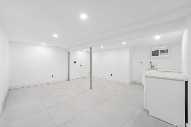 179-11 120th Avenue, Saint Albans, NY 11434