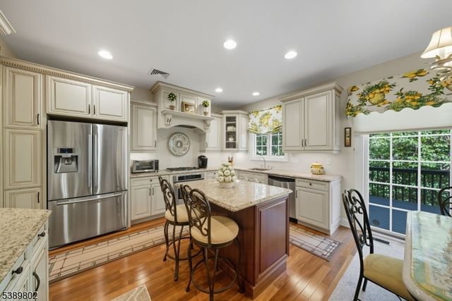 89 Schindler Ct, Parsippany-troy Hills Twp., NJ 07054