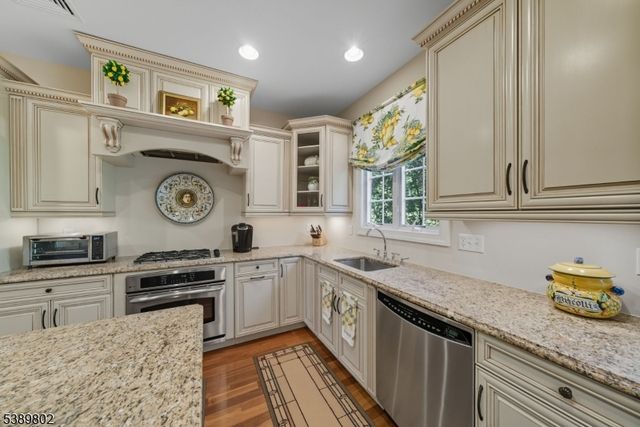 89 Schindler Ct, Parsippany-troy Hills Twp., NJ 07054