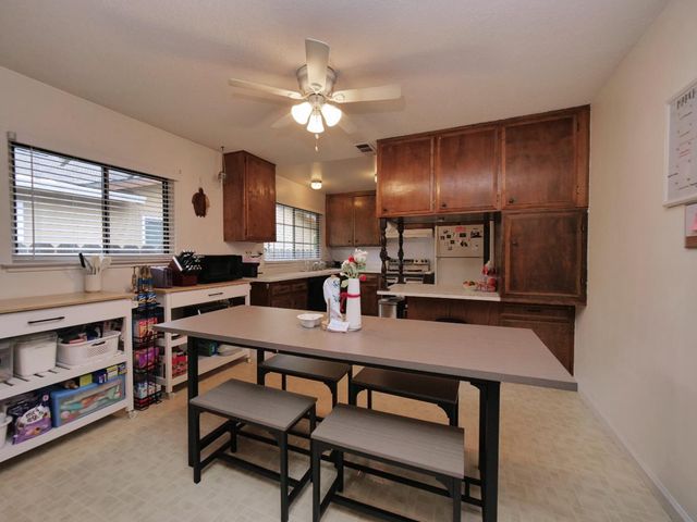 1037 Tenaya Ct, Manteca, CA 95337