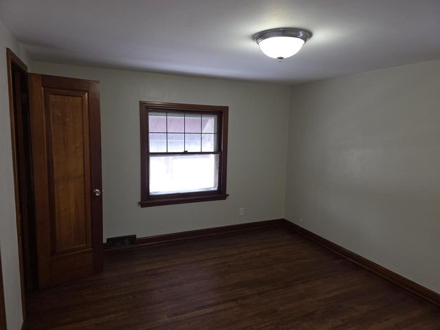 3530 N 55th STREET, Milwaukee, WI 53216