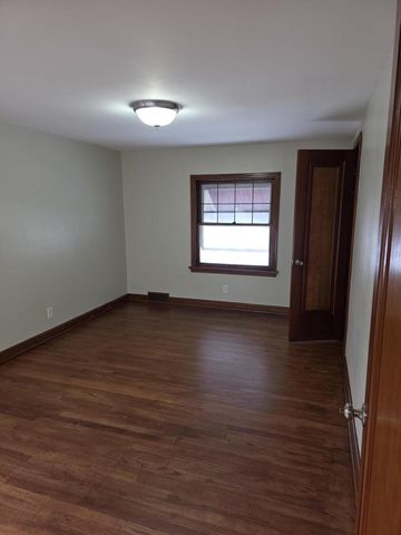 3530 N 55th STREET, Milwaukee, WI 53216