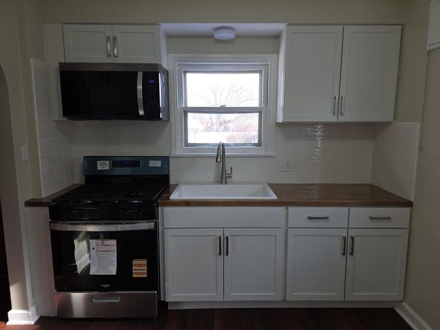 3530 N 55th STREET, Milwaukee, WI 53216