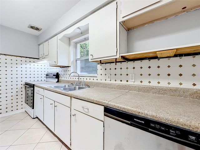 10 S WADSWORTH AVENUE, Beverly Hills, FL 34465