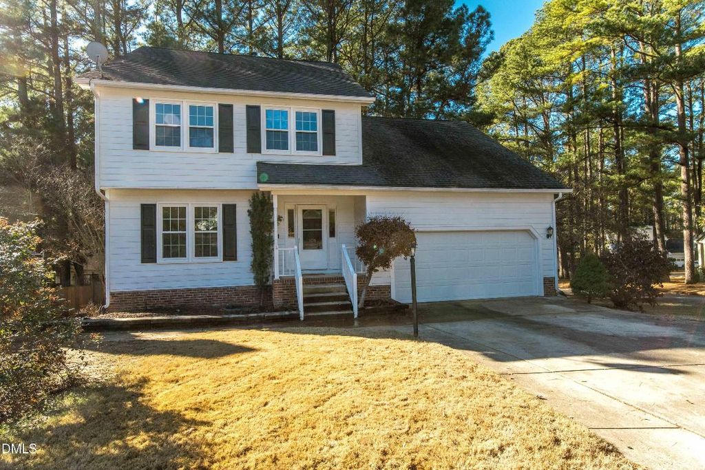 105 Fox Horn Run, Cary, NC 27511