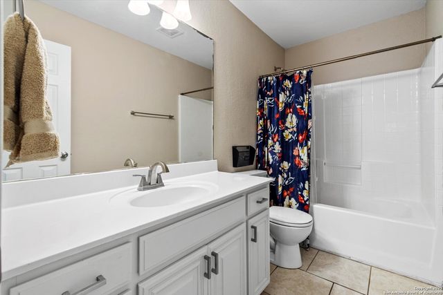 1639 ELIZABETH CT, New Braunfels, TX 78130
