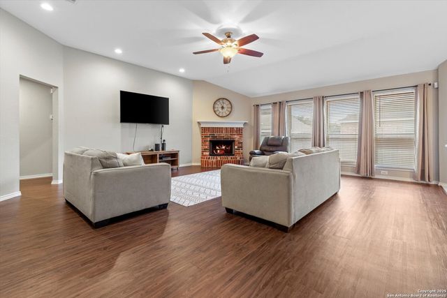 1639 ELIZABETH CT, New Braunfels, TX 78130