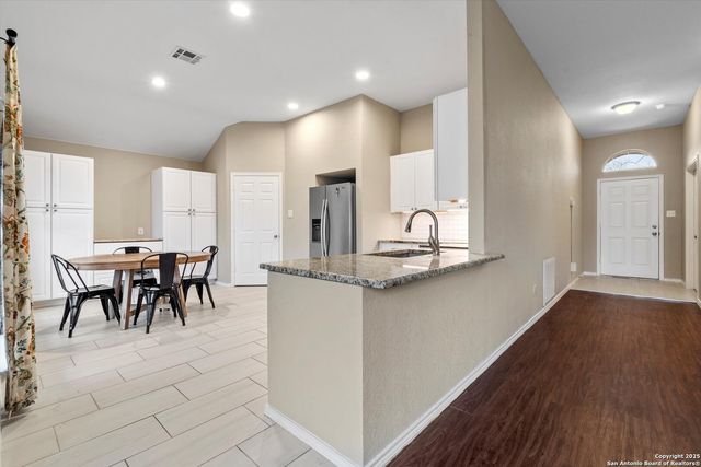 1639 ELIZABETH CT, New Braunfels, TX 78130