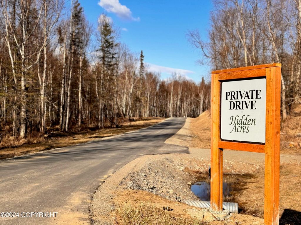 10287 E Olivewood, Palmer, AK 99654