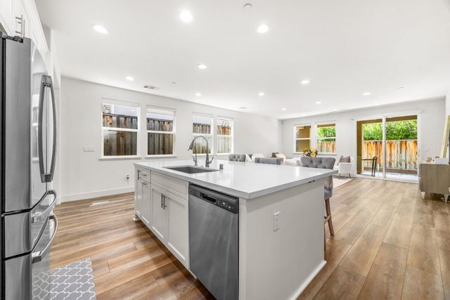 1151 Garcia Glen, Hollister, CA 95023
