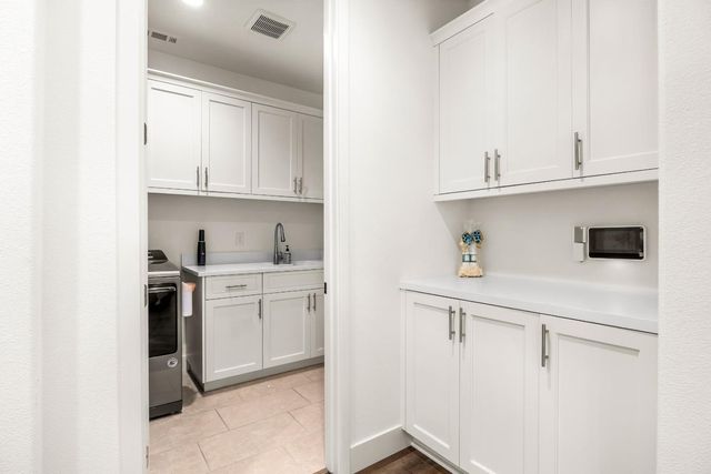 1151 Garcia Glen, Hollister, CA 95023