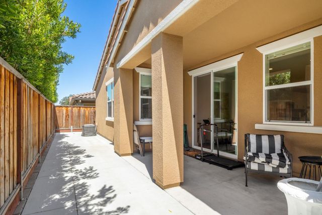1151 Garcia Glen, Hollister, CA 95023
