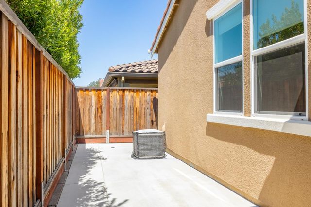 1151 Garcia Glen, Hollister, CA 95023