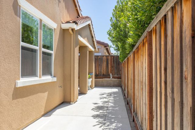 1151 Garcia Glen, Hollister, CA 95023