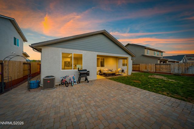 864 Tourmaline Drive, Carson City, NV 89705